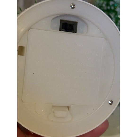 Set Of 3 Valerie Illuminated Graduated Glitter Bottle Brush Trees White Bases - Picture 2 of 4